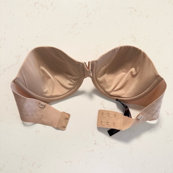 Victoria's Secret Women's Tan Very Sexy Multi-Way Strapless Push-Up Bra Size 32C - Picture 5 of 6